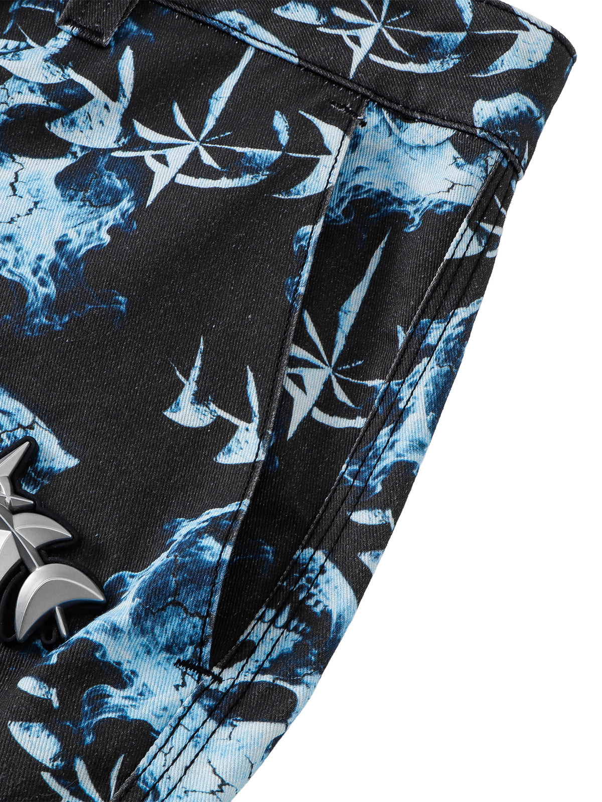 TBHNP T260047 Blue black. Pocket detail.