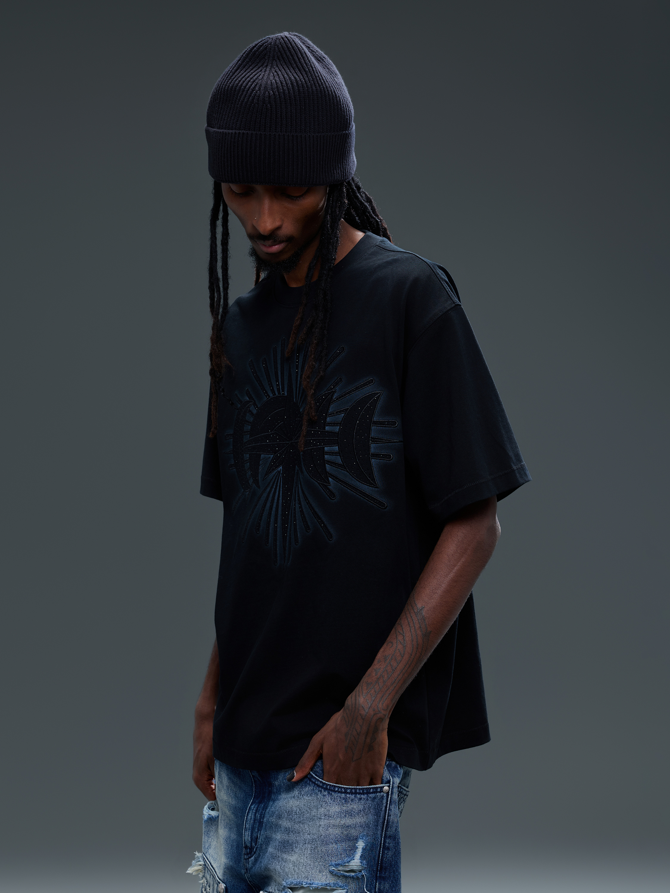 LUMINOUS DAWN STAR EMBROIDERY PATCH&RHINESTONE S/S TEE