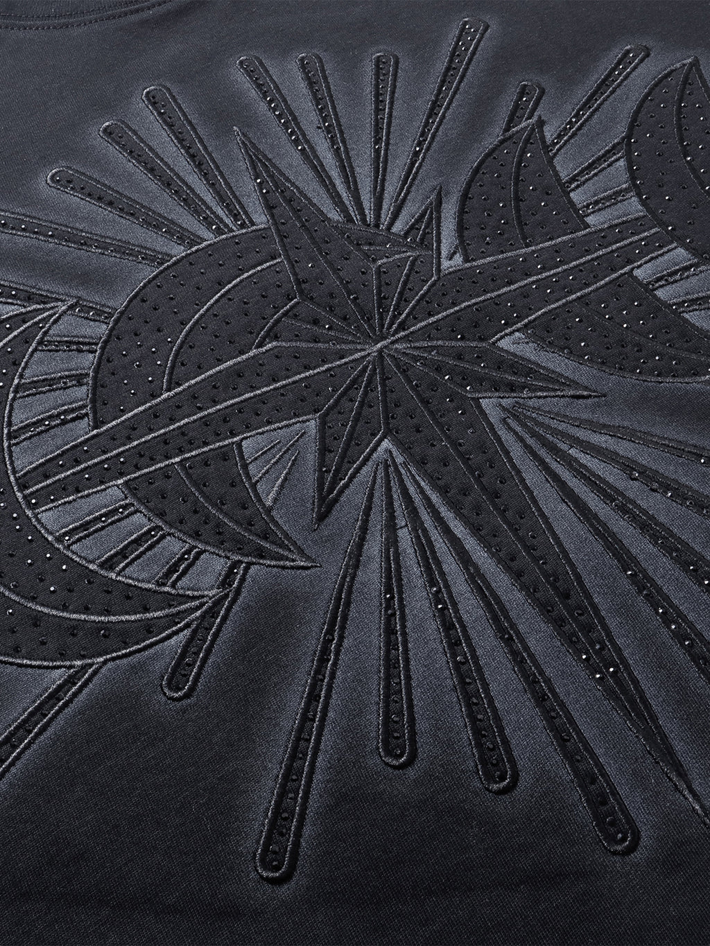 LUMINOUS DAWN STAR EMBROIDERY PATCH&RHINESTONE S/S TEE