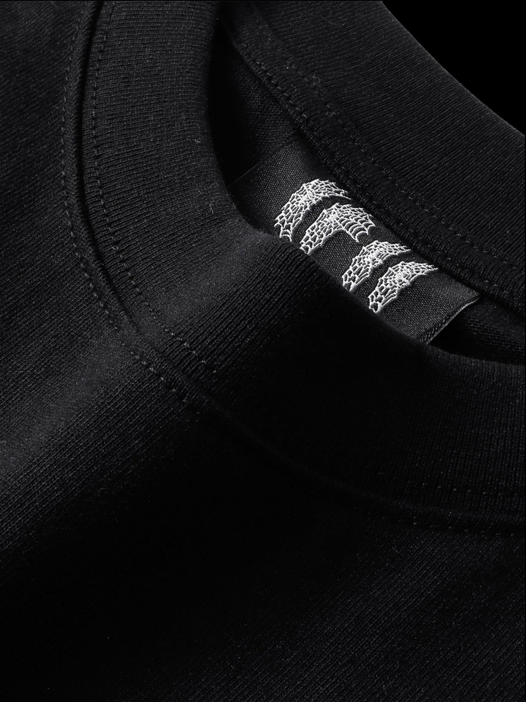 LUMINOUS DAWN LEATHER PATCH LOGO T-SHIRT