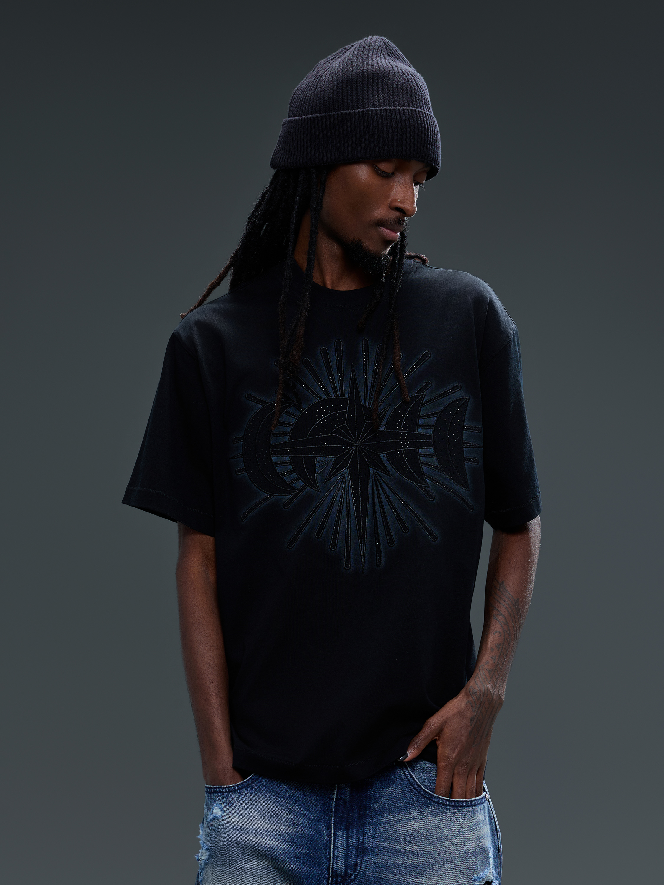 LUMINOUS DAWN STAR EMBROIDERY PATCH&RHINESTONE S/S TEE