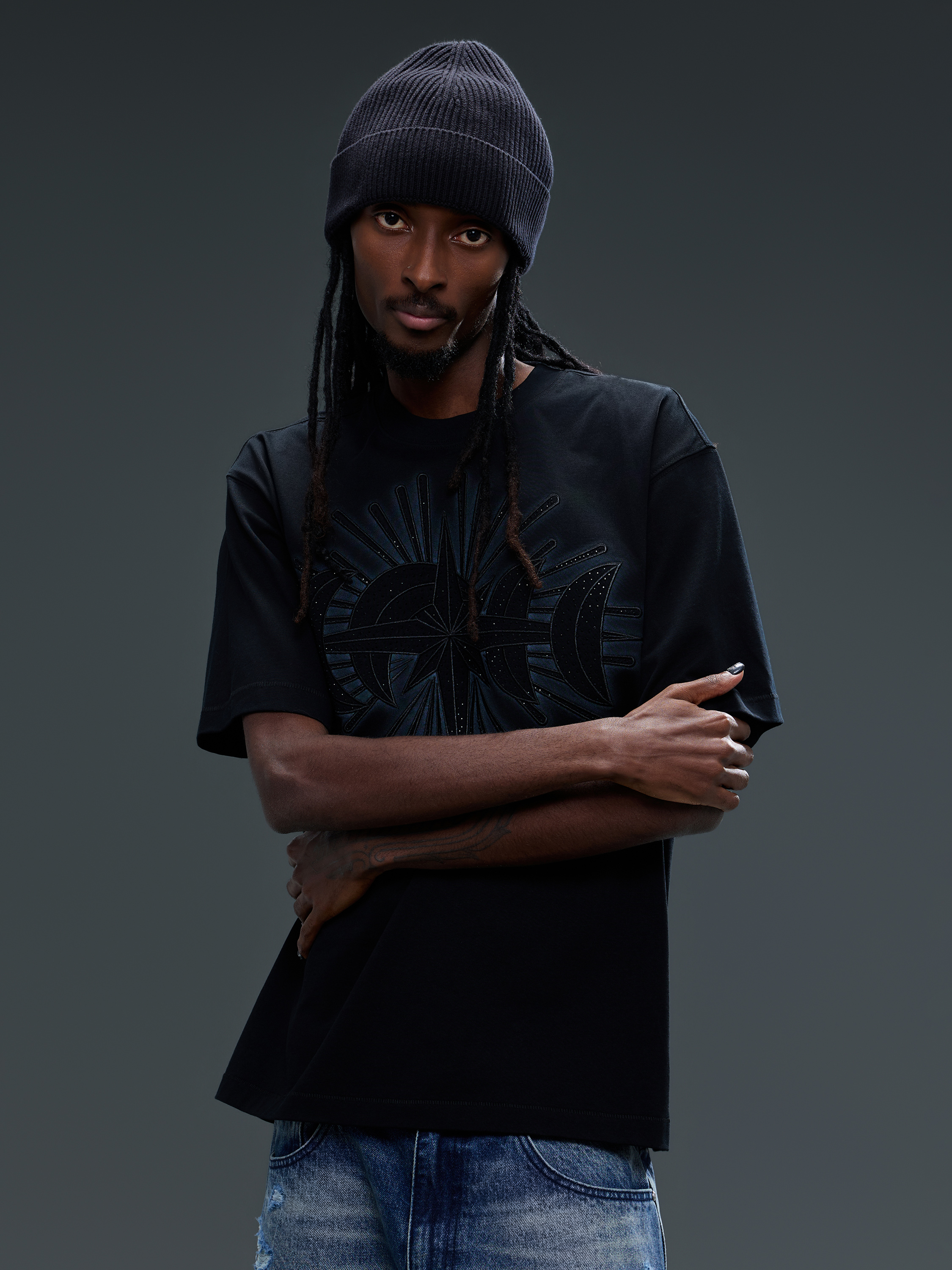 LUMINOUS DAWN STAR EMBROIDERY PATCH&RHINESTONE S/S TEE
