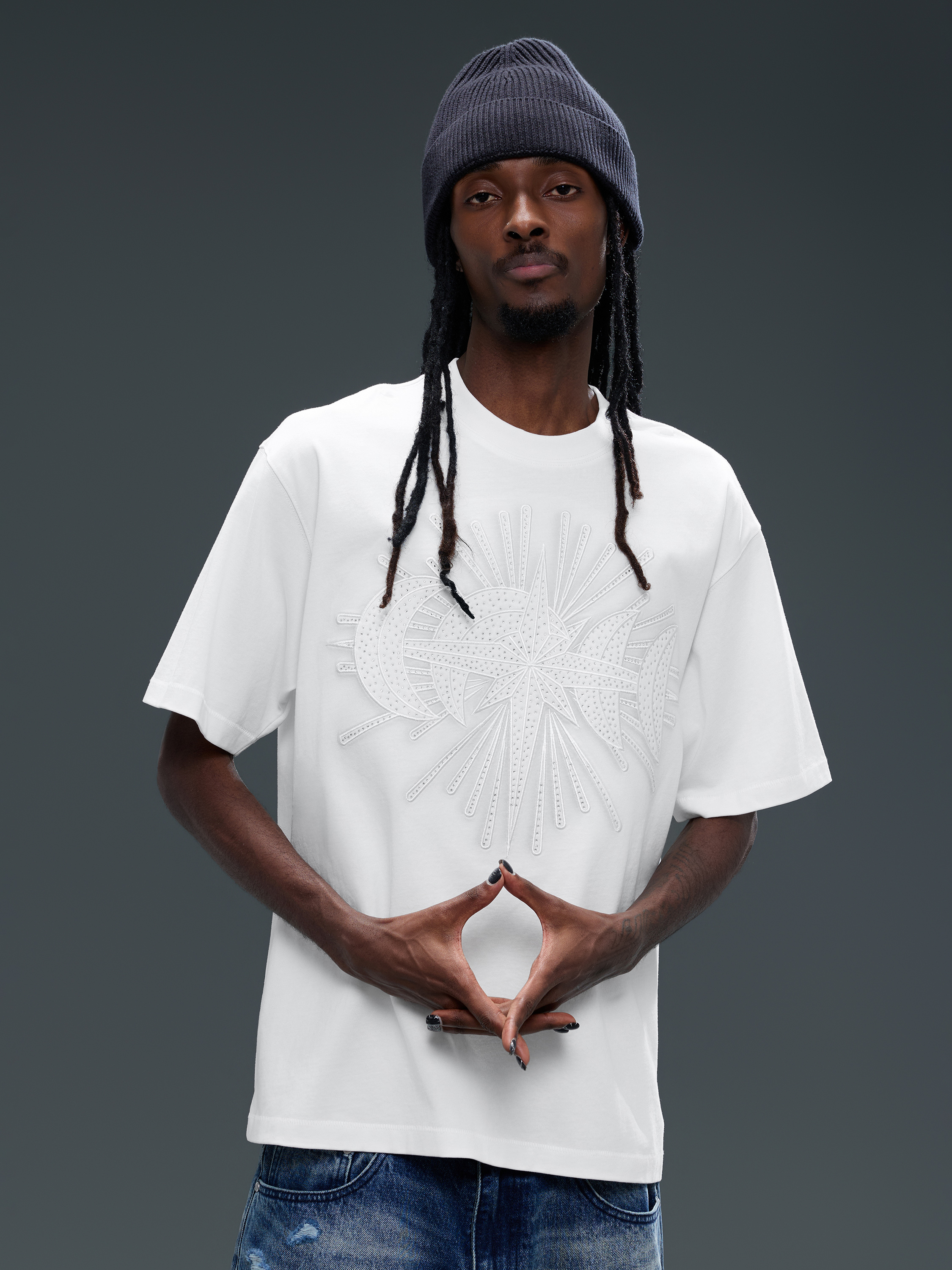 LUMINOUS DAWN STAR EMBROIDERY PATCH&RHINESTONE S/S TEE