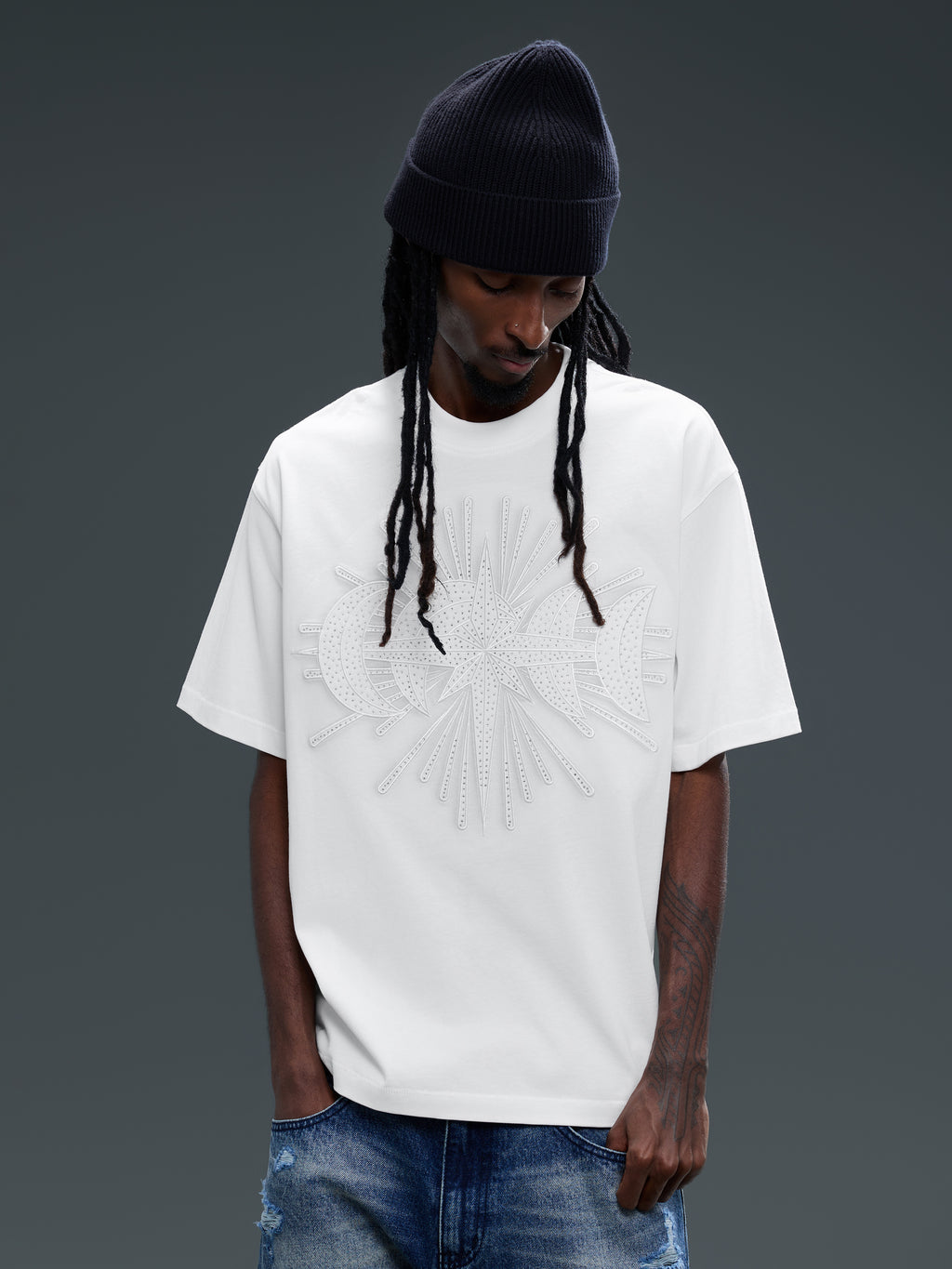 LUMINOUS DAWN STAR EMBROIDERY PATCH&RHINESTONE S/S TEE