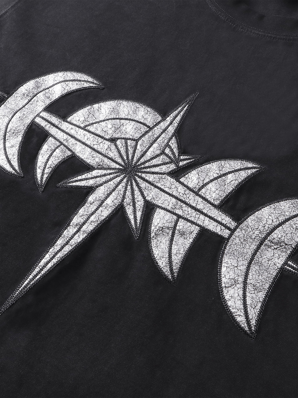 LUMINOUS NIGHT LEATHER PATCH S/S TEE