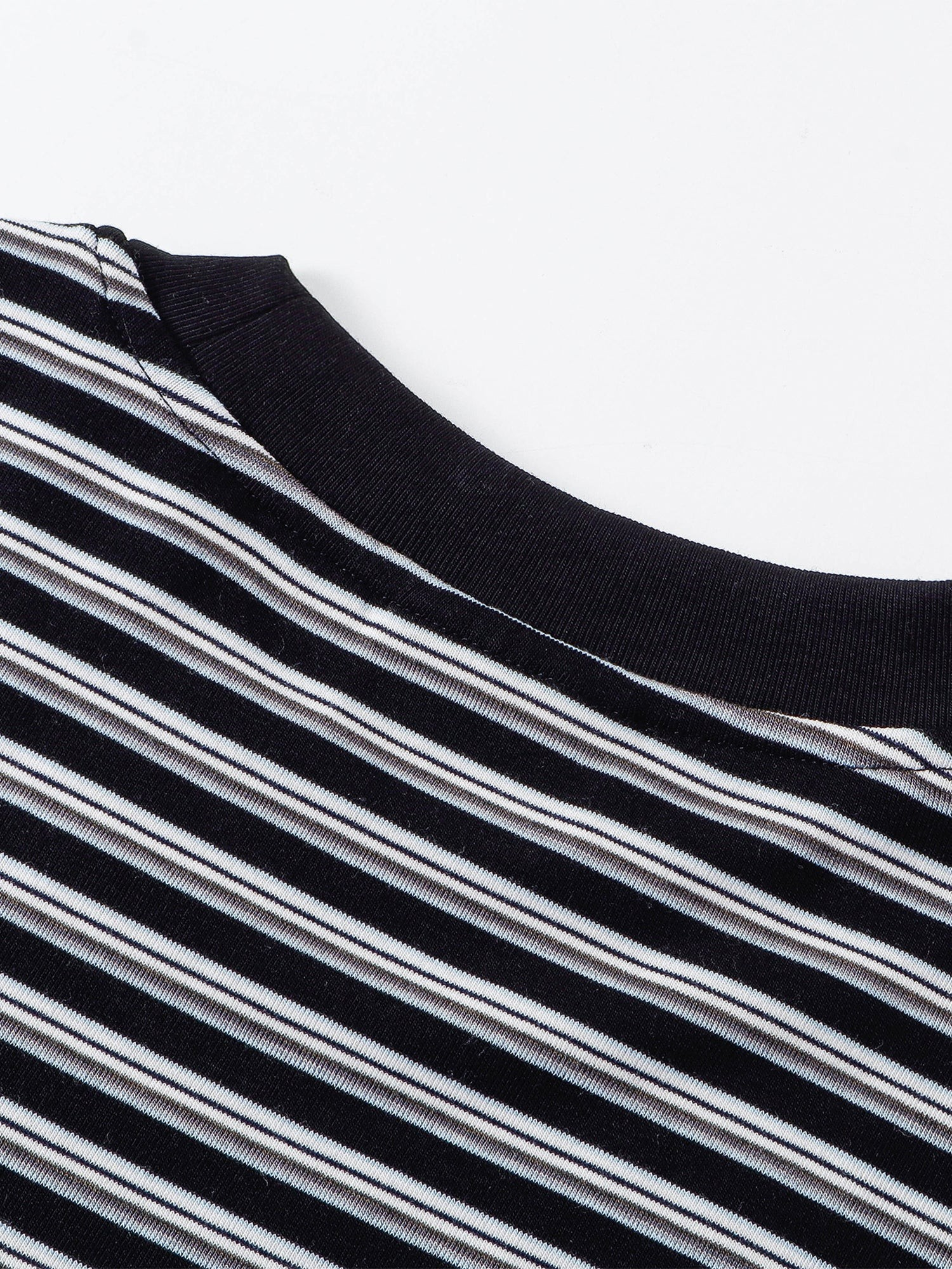 Black Luminous Dawn tee, fabric texture detail