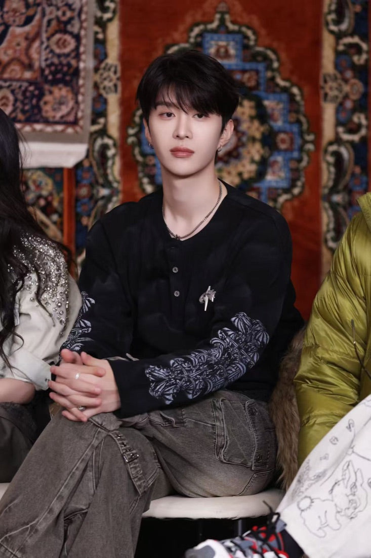 Fan Chengcheng wearing THE BOY HAS NO PATIENCE